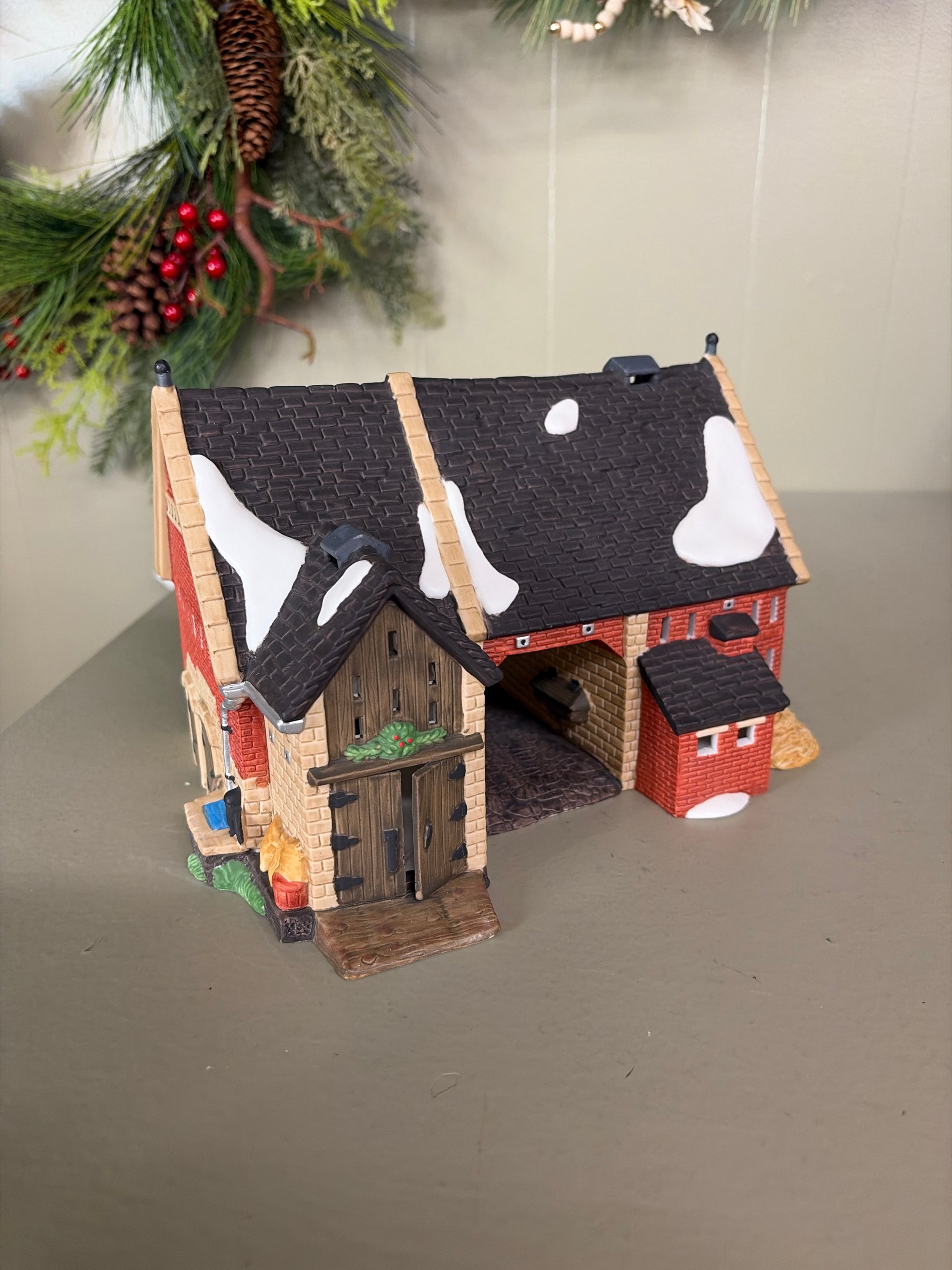 Dept. 56 Butter Tub Farm, Has Box